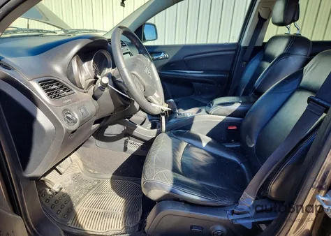 2015 Dodge Journey Crossroad z USA, uszkodzony, nr VIN 3C4PDCGG7FT680532